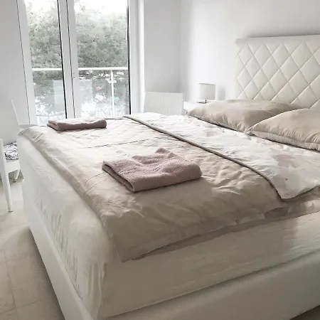 Apartament Artatore *